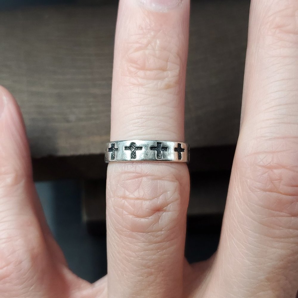 Size 5.25 Sterling Silver Small Cross Ring